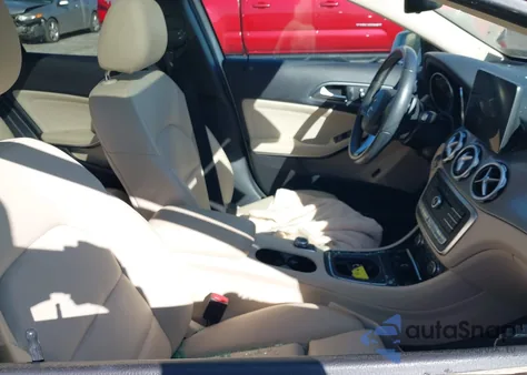 2019 Mercedes-Benz Gla 250 4Matic из США, поврежденный, VIN WDCTG4GBXKU003890